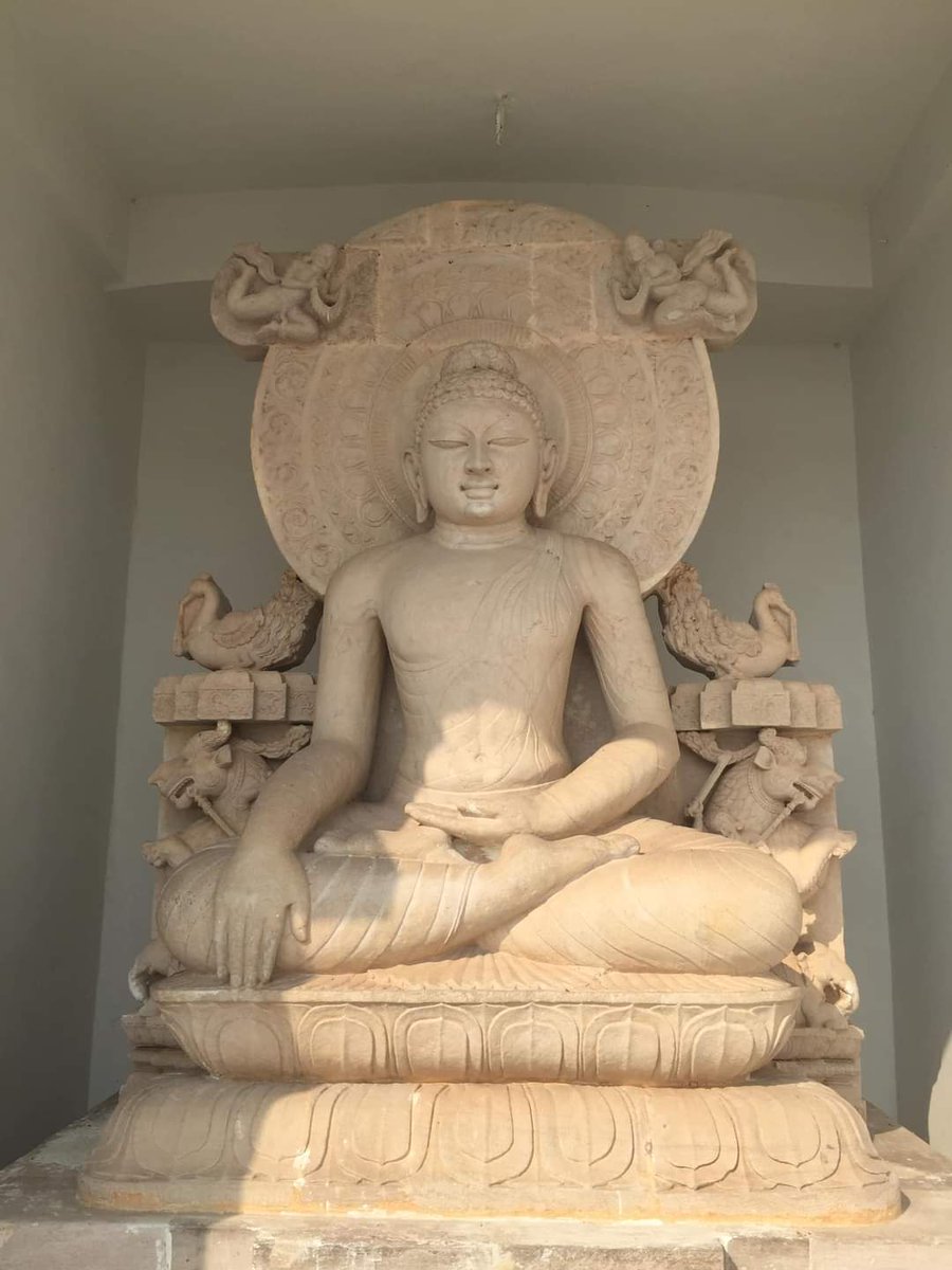 📍Shanti stupa, Dhauli, near Bhubaneswar.
The place that transformed a violent Ashoka into a peace-loving Ashoka. The place for one of the world’s greatest events- the Kalinga War. The event that made #Ashoka to accept #Buddhism and take it to the world.
#shantistupa  #Odisha