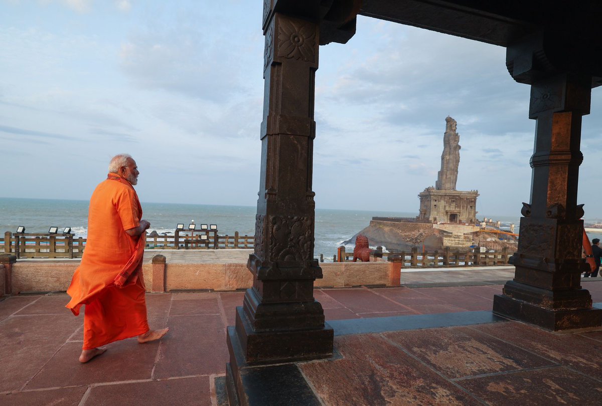 भारताचा सूर्योदय!

#narendramodiji #kanyakumari

<a href="/BJP4India/">BJP</a> <a href="/narendramodi/">Narendra Modi</a> <a href="/JPNadda/">Jagat Prakash Nadda</a> <a href="/AmitShah/">Amit Shah</a> <a href="/blsanthosh/">B L Santhosh</a>