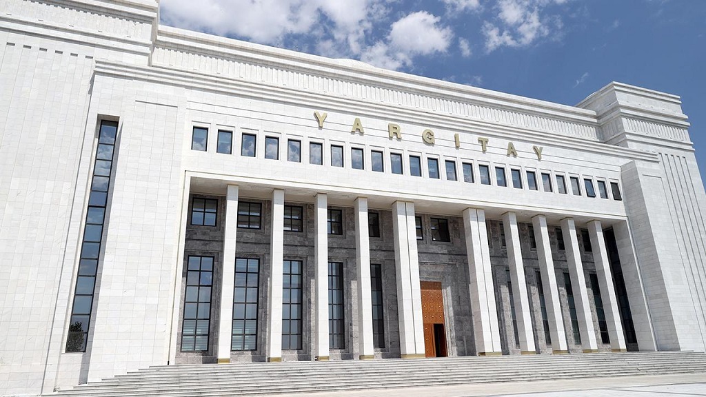 Yargıtay ”zorunlu müdafii için vekalet ücretine hükmedilemeyeceğine” karar verdi:

(Yargıtay 6. CD - 06.05.2024 - 2024/1610 - 2024/5609)

''21.09.2023 tarihinde 32316 sayılı Resmi Gazete’de yayımlanarak yürürlüğe giren Avukatlık Asgari Ücret Tarifesi’nin 14'üncü maddesinde