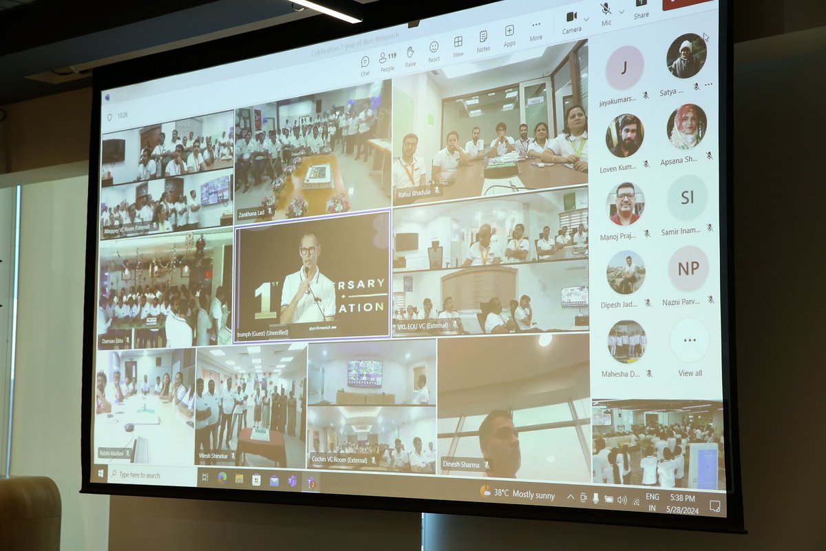 manojkalra's tweet photo. Time flies, doesn't it? Last week, I felt a surge of pride and excitement as we welcomed our CEO, Dimitri de Vreeze, to our Mumbai office to celebrate one year of @dsmfirmenich.
#OneYearStronger #BringingProgressToLife https://t.co/lxU9dnsIty
