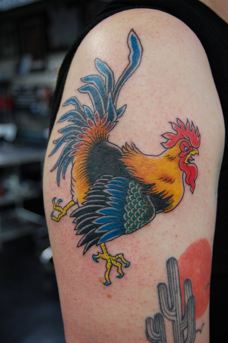 Tattooed this angry Cock chasing an unknown assailant… did you know the bit under the chin is called a waddle?