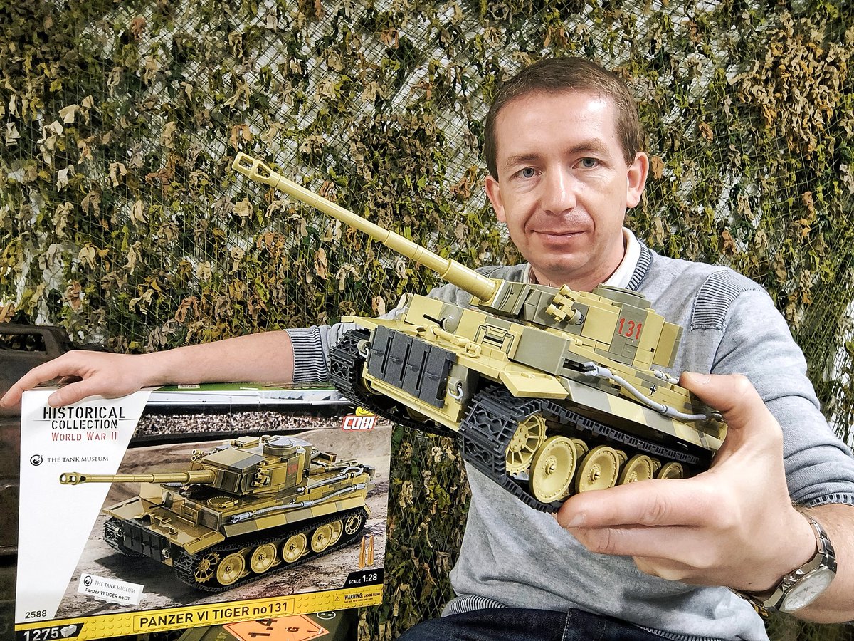 COBI_Bricks's tweet photo. 💥 The most famous Tiger "131" from the @TankMuseum looks amazing 🔥
https://t.co/nrptPYUDuI
✅ COBI-2588,
✅ 1275 pieces!
✅ Scale 1:28,
#thetankmuseum #tigerday #tankfest #tiger131 https://t.co/fGamFvqAc8