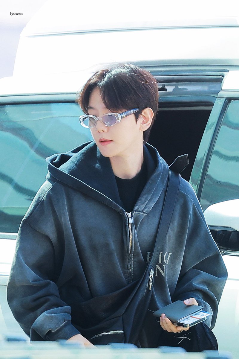 240531
✈️
#백현 #BAEKHYUN