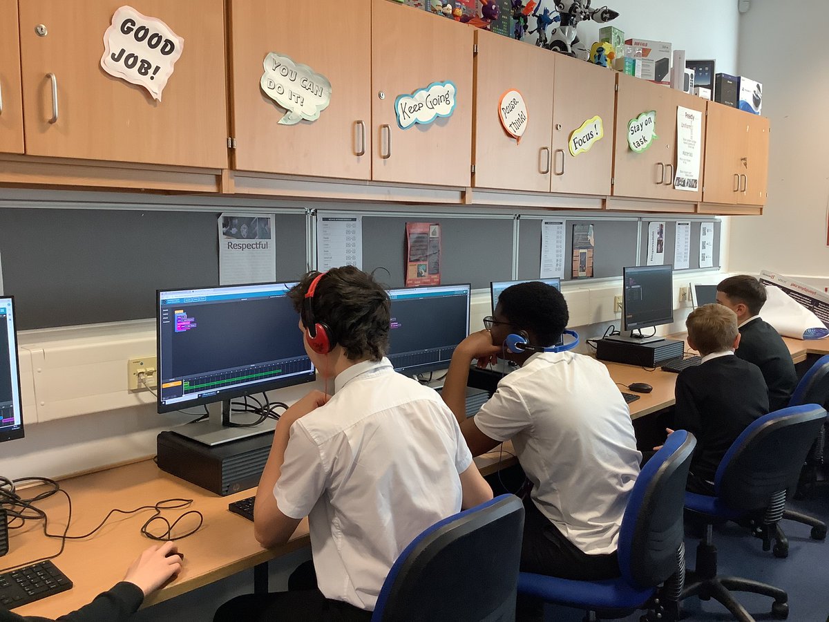 FHSComputing's tweet image. Fab lesson today with S1 computing, 1st activity  @GetSchoolAI to review learning tailored to each child, then choice of completing game in @MSMakeCode Arcade or @codeorg Music Lab
#weareFHS #weareCreative #FHSDigiLearn