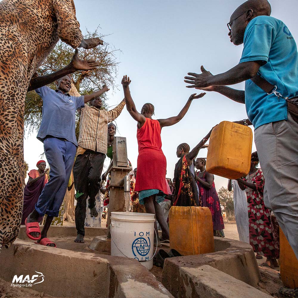 Remote villages near Mvolo & Aweil in #SouthSudan now have clean water thanks to @mafuganda & @EveryVillage . Boreholes & wells were fixed & a co-op has been set up so that vital equipment will last for years. People dance for joy as they drink from their fresh water source.