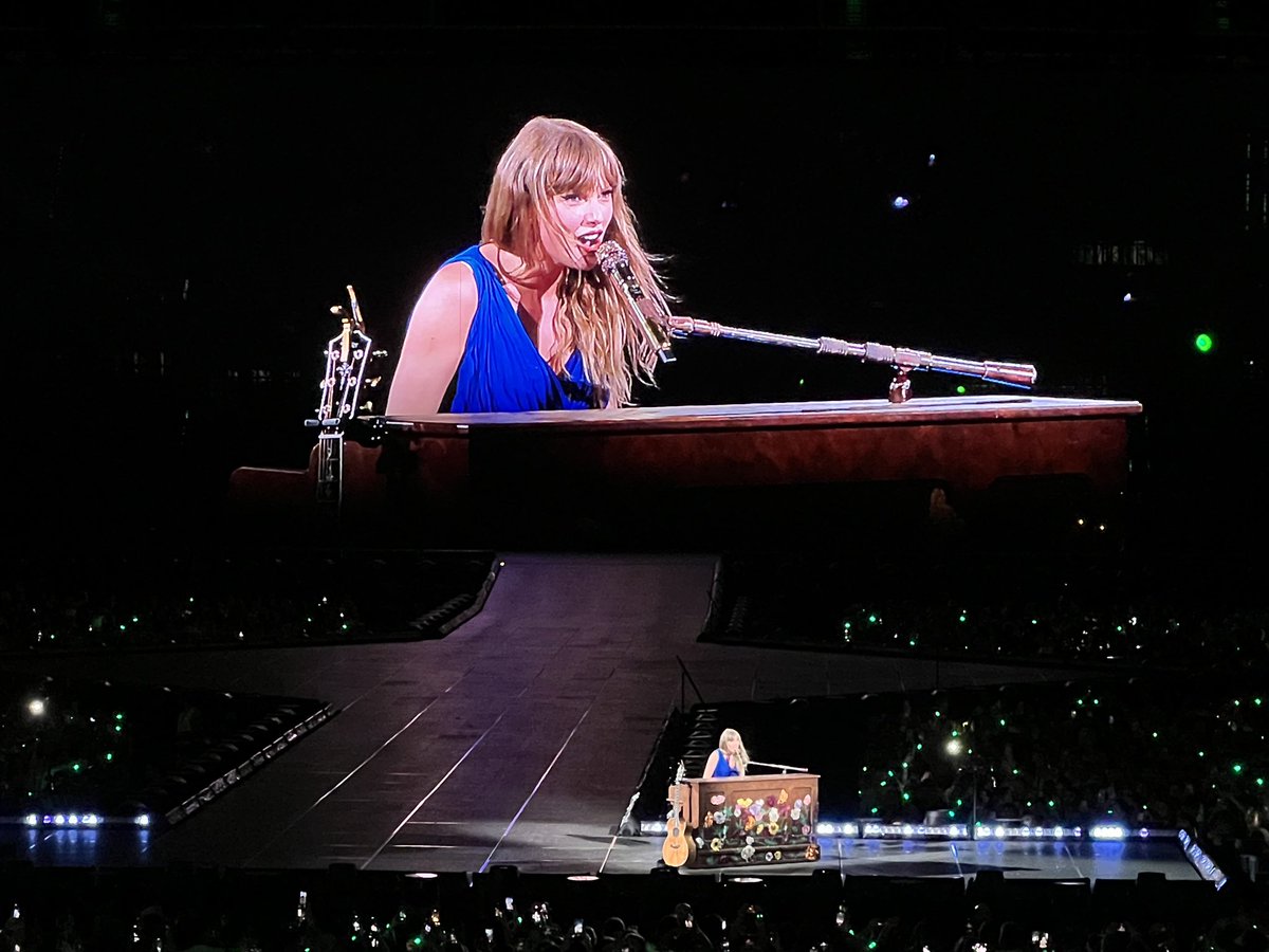 Taylor Nichole Griffis\, image size:1200x900