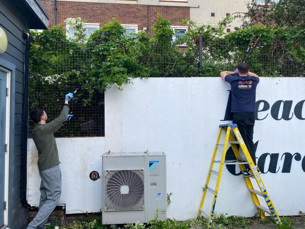 London Tech Leaders (@ldntechleaders) on Twitter photo Last Friday, Luke Wilde joined forces with the marketing team from our partner's WeShape and volunteered at <a href="/fightforpeace/">Fight for Peace</a> 's London branch🥊
They toured the facilities and spent the morning clearing out the Peace Garden in preparation for the summer!☀️
fightforpeace.net Last Friday, Luke Wilde joined forces with the marketing team from our partner's WeShape and volunteered at <a href="/fightforpeace/">Fight for Peace</a> 's London branch🥊
They toured the facilities and spent the morning clearing out the Peace Garden in preparation for the summer!☀️
fightforpeace.net
