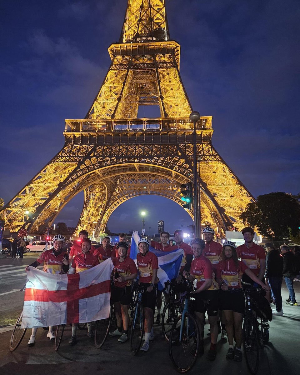lyndsay_ffc's tweet photo. Congratulations to the team on completing their challenge, cycling from Tower Bridge to the Eiffel Tower. Special thanks to @ERRIHQ Cheryl Rigden, David Gartland, Ash Crewe and the rest of @fire_scot, Paisley, who always go above and beyond to support @firefighters999 👏👏👏👏🚒 https://t.co/VIAdATbBa3