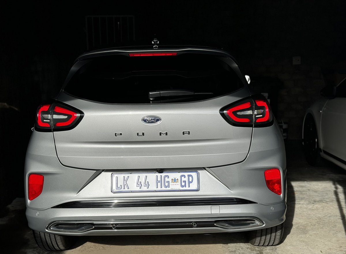 mtura712's tweet photo. Welcoming the wild cat @FordSouthAfrica #FordPumaSTLine all the way from @Ford “s state of the art  Craiova factory in Romania. 🇷🇴 https://t.co/HkCwoZb34z