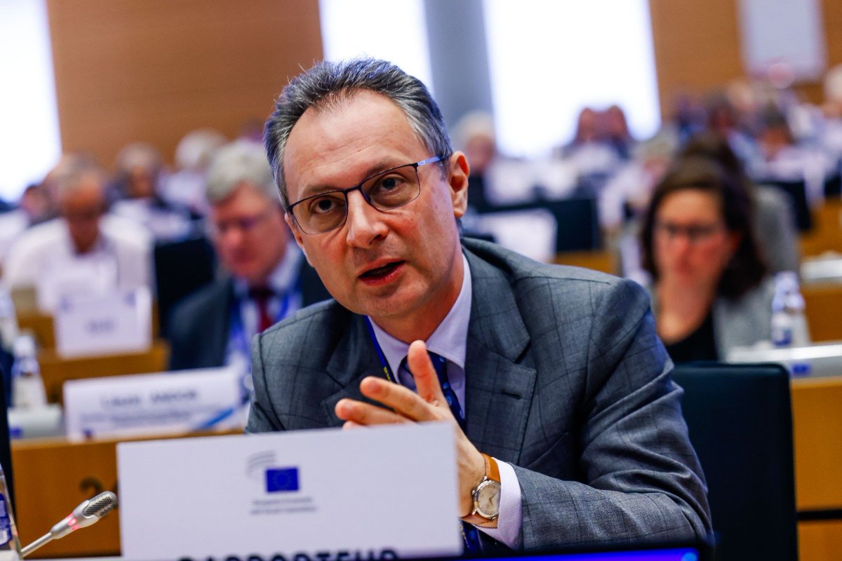 employers_EESC's tweet image. 🤝#CohesionPolicy means working together. It is an asset for the Union, which can truly profit all EU citizens.

Rapporteur @BorsaniMatteo at #EESCplenary debate on #CohesionPolicy

Read the opinion  on the on economic, social and territorial cohesion: europa.eu/!t9Bp7X