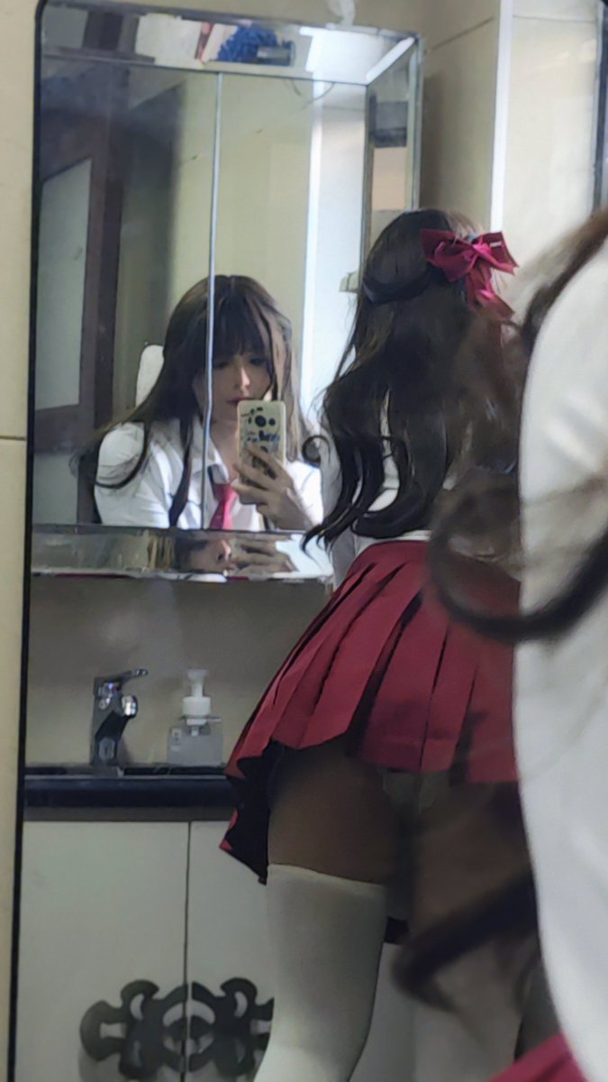 近况吐槽1.最近突然来了兴致在pubg和永劫里练伪音；2.有个吃货女朋友后会不受控制的变胖；3.吐槽下小米12su镜头自动切换做得真好，使我辛苦摆的姿势非常模糊。