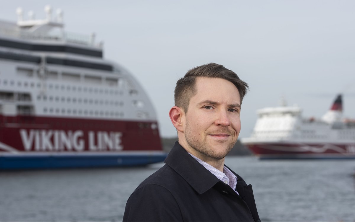 Viking Line työskentelee aktiivisesti meriliikenteen päästöjen vähentämiseksi ja on yksi Turun ilmastojoukkueen tuoreita jäseniä. 💚🍃♻️@vikingline_fi 👉turku.fi/uutinen/2024-0… #ilmastojoukkue #hiilineutraali2029 #Turku