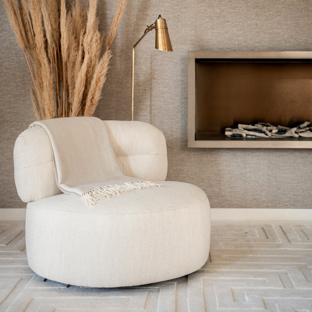 Design Buy Build (@designbuybuild) on Twitter photo My Furniture have perfected the neutral trend this season. Their organic, curved silhouettes inspired by nature will add flow, movement and balance to any interior. #DBB
joom.ag/14kd/p58 My Furniture have perfected the neutral trend this season. Their organic, curved silhouettes inspired by nature will add flow, movement and balance to any interior. #DBB
joom.ag/14kd/p58