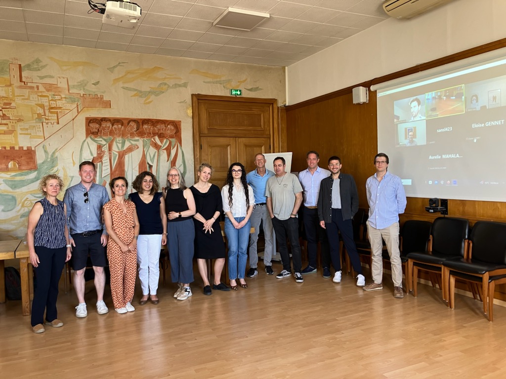 C'est parti pour une journée de réflexion sur le thème Framing EU Health Law through Connectivity dans le cadre de l'équipe de droit de la santé de l'Oxford Encyclopedia of EU Law @EloiseGennet <a href="/AMahalatchimy/">Aurélie Mahalatchimy</a>