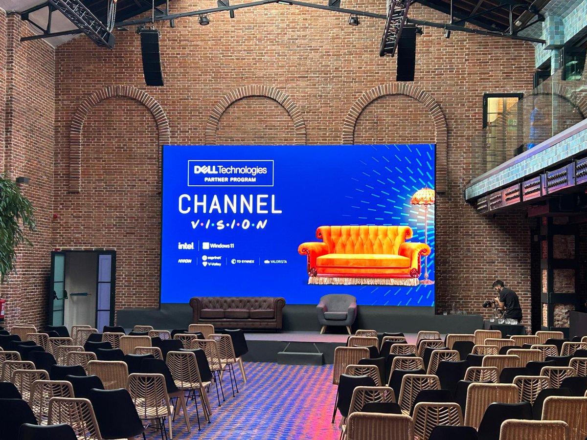 Kuik_SoftwareIT's tweet image. Ayer vivimos una noche mágica en los Premios Channel Vision de Dell Technologies en Madrid! 
🌟🥳 Nos llenamos de orgullo y emoción al ser reconocidos como 𝙀𝙡 𝙋𝙖𝙧𝙩𝙣𝙚𝙧 𝙍𝙚𝙫𝙚𝙡𝙖𝙘𝙞ó𝙣
¡Gracias por creer en este proyecto @Dell!

#ChannelVision #DellTech #PremioKuik
