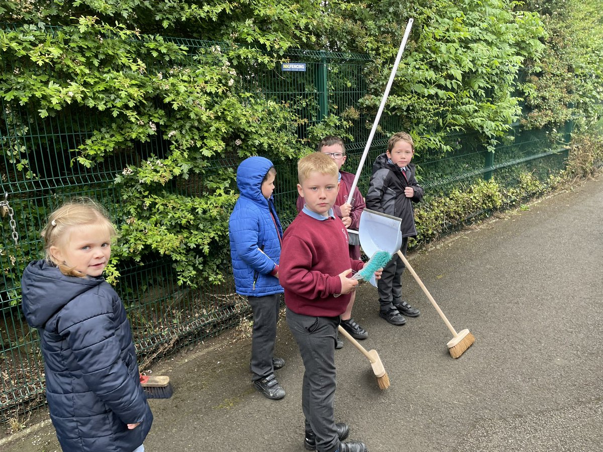 CPSBALLYMONEY's tweet image. The Dream Team. Pride in our School Day.