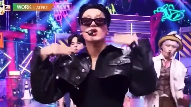 sankaissed's tweet photo. SAN’S STAGE PRESENCE IS UNMATCHED https://t.co/8rKaG8zQO9