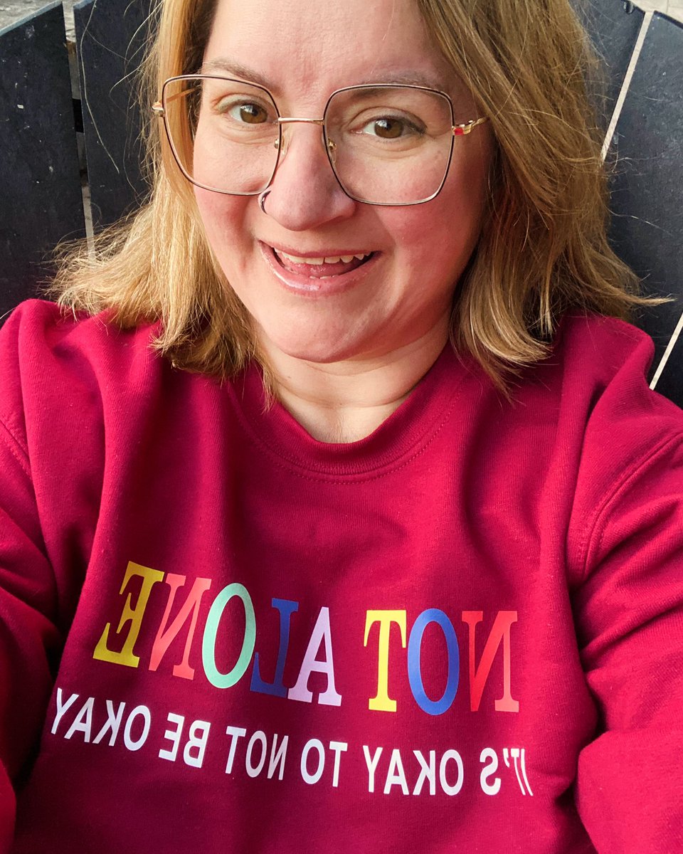 Thanks @smitty269 and @ata_csc for my latest red wear. #humboltstrong #notalone TGIF #Red4Ed #Red4EdAb Students deserve a 1:250 Counsellor to student ratio and classrooms where their needs can not only be witnessed but also supported❤️🙏🌈