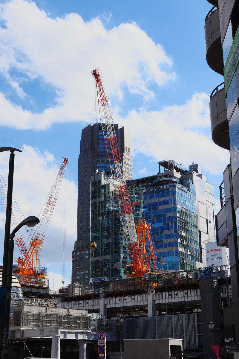 渋谷駅にて。

#写真好きな人と繋がりたい 
#写真撮ってる人と繋がりたい 
#写真で伝える私の世界 
#LUMIXG9