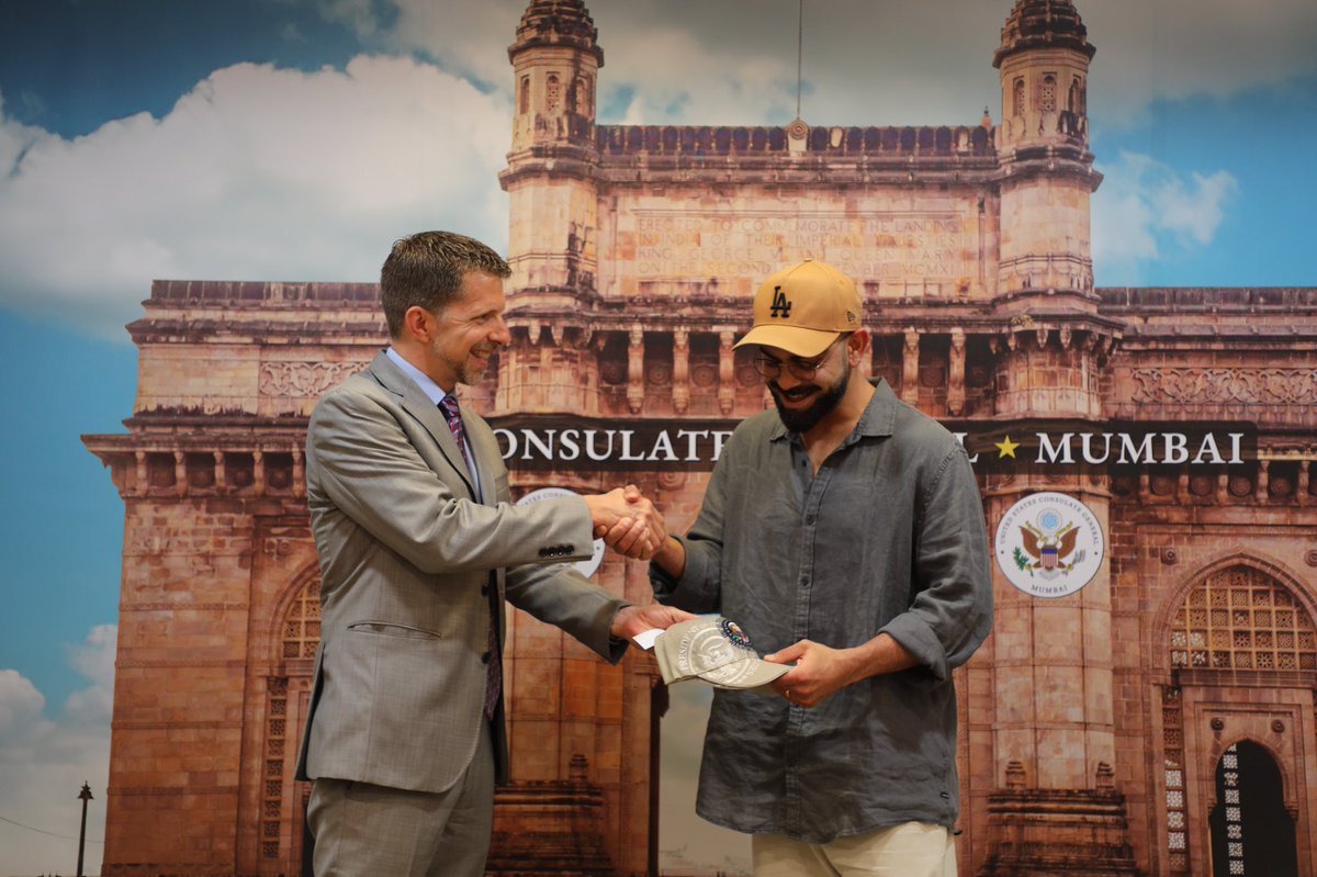 mufaddal_vohra's tweet photo. USA Consulate General Mike Hankey wished Virat Kohli good luck for the T20 WorldCup. https://t.co/53R76idpSb