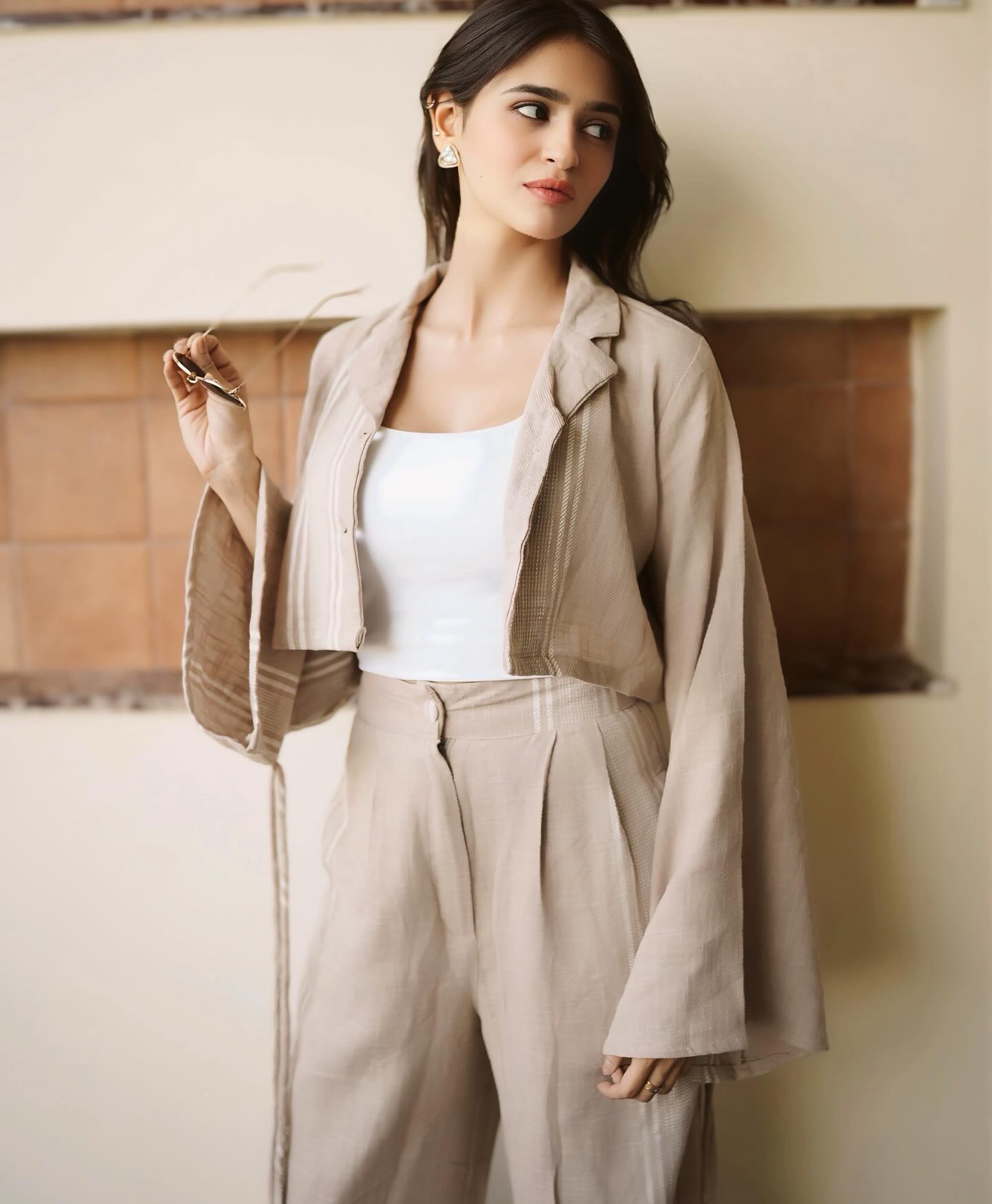 GO5bnSAaMAAfasw?format=jpg&name=large