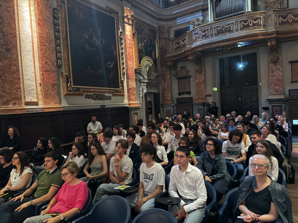 Sala piena per @GltFoundation al #fie24
con Enrico #Giovannini, Maria Teresa Furci, Vincenzo Salcone, Claudia Segre 
@editorilaterza @CollegioCA #tolc