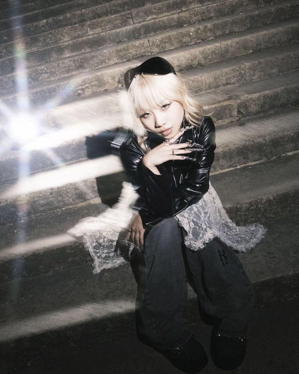 STARSEED_Z's tweet photo. "BOSS B" 
14.06.24
🐝

#BOSSB #STARSEEDZ #SSZ #KALEE https://t.co/yEkoc9xZUs