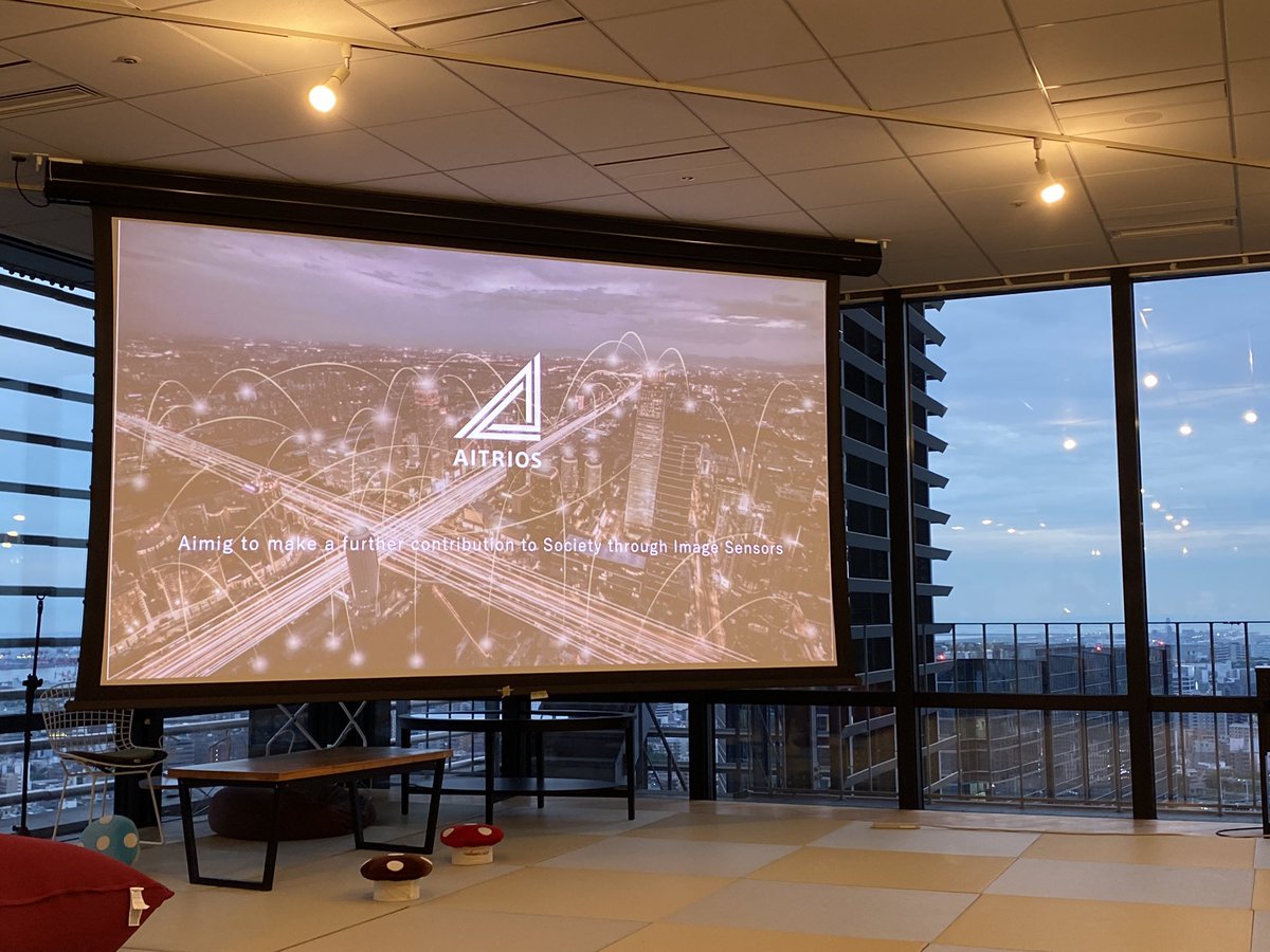 Ren_HADO's tweet image. #AITRIOS の #MEETUP イベントに参加しています！
任意団体HoPerのRenです！
ライトニングトークしてきます！