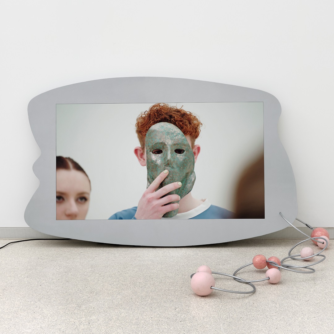 💬„Die sich nie auflösende Frage, wie der Mensch zur Welt steht [...], und wie es jungen Menschen mit dem aktuellen Zustand der Welt geht, ist das Thema der neuen Rauminstallation […]“ (<a href="/Kreiszeitung/">kreiszeitung.de</a> )
Mehr dazu: kunsthalle-bremen.de/de/view/exhibi…
#SeebachRichter #KunsthalleBremen #Bremen