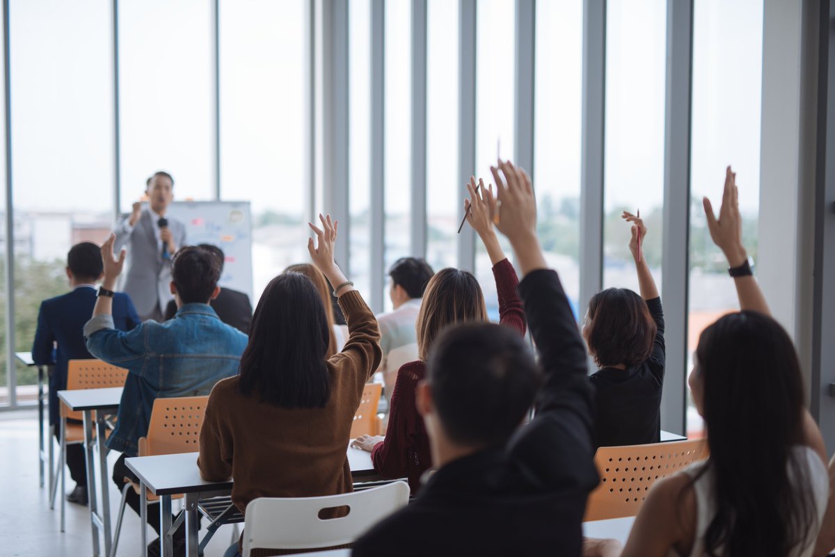 ESMAComms's tweet photo. 📢 Public hearing on shortening the settlement cycle

🗓️ 10 July 2024
📩  Register by 5 July: https://t.co/6gAcWBikZF

💡 ESMA experts and views of panellists
💡 input — ongoing assessment on shorter securities settlement cycles in #EU
❓ QA session https://t.co/QT1ly33RoV