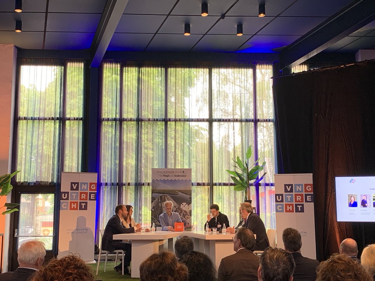 Interessante bijeenkomst ⁦<a href="/vngutrecht/">VNG Utrecht</a>⁩ over participatie en communicatie. Leuk om samen met ⁦<a href="/UNICEFnl/">UNICEF Nederland</a>⁩ een presentatie te mogen verzorgen over kindvriendelijke gemeenten. 

Dank aan ⁦<a href="/GemOudewater/">Gemeente Oudewater</a>⁩ voor mooie locatie en perfecte organisatie.