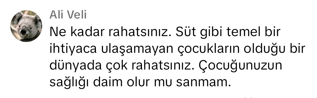 kadın alt tarafı beslenme olarak süt ve gözleme koymuş aq yoruma bak gören de şark sofrası kurdu sanacak