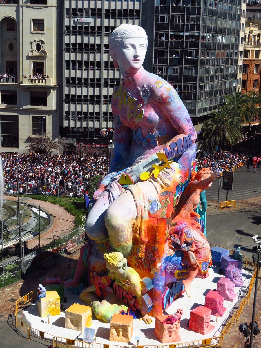 “Procés creatiu”, José Latorre i Gabriel Sanz, Falla Municipal de València, 2019. Obres Mestres de l’Art Faller.