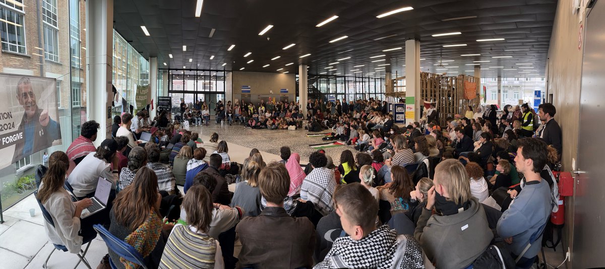 Gisteren heeft de <a href="/ugent/">UGent</a> besloten om alle institutionele banden met ISR-academische partners te verbreken. Dit is grotendeels te danken aan het doorzettingsvermogen en het gevoel voor morele rechtvaardigheid van onze studenten en hun bezetting van het Refaat Alareer gebouw (UFO)