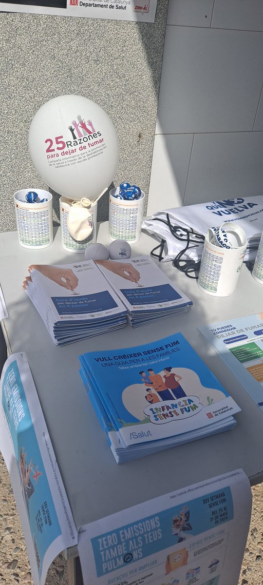 🗓️🚭#Avui, en el Dia Mundial Sense Tabac, el CAS #Tarragona ha  instal·lat una taula informativa al Parc Sanitari. 🎯Per donar a conèixer  els perills del tabaquisme i oferir informació dels recursos per deixar  de fumar! 
#DiaMundialSenseTabac #Salut