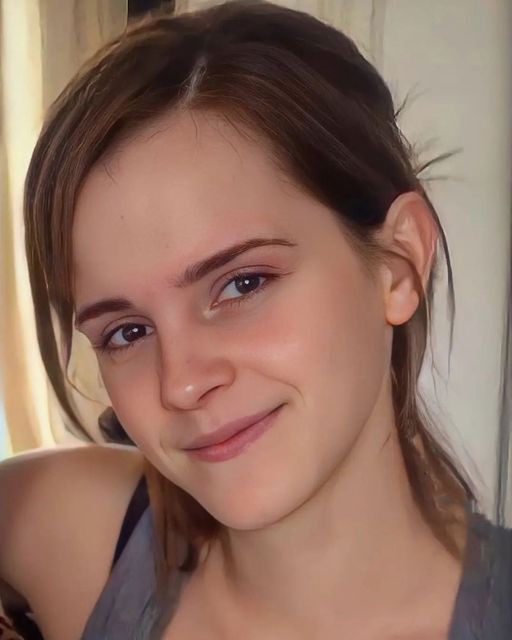 Good day friends with #EmmaWatson Buona giornata amici con #EmmaWatson