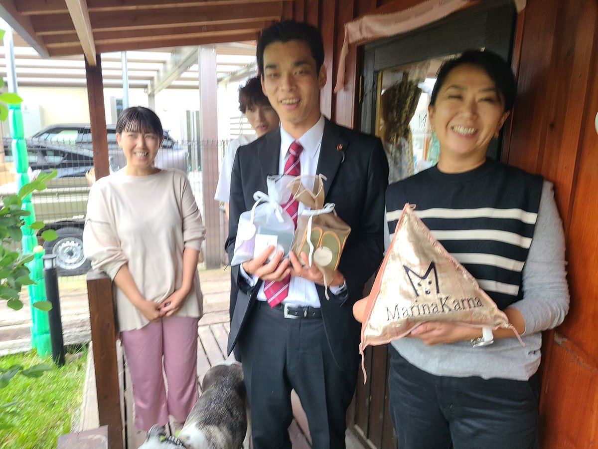 マリーナカーナというブランドの靴下は伊勢崎市で作られています。工場というか工房にお邪魔しました。手作りです。