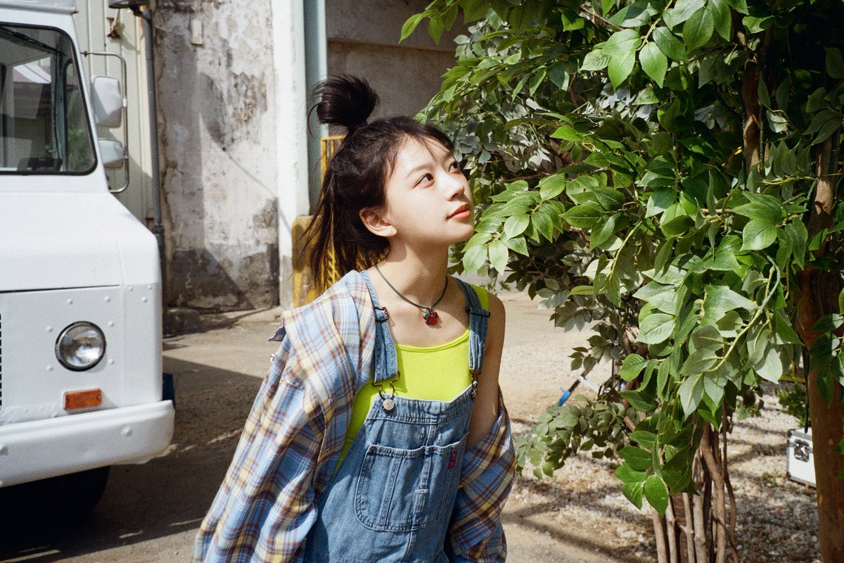 [PHOTO] 240531

'Lucky Girl Syndrome' MV Film Photos Behind | #MOKA

🧲 weverse.io/illit/media/0-…

#ILLIT #아일릿 @ILLIT_official @ILLIT_twt