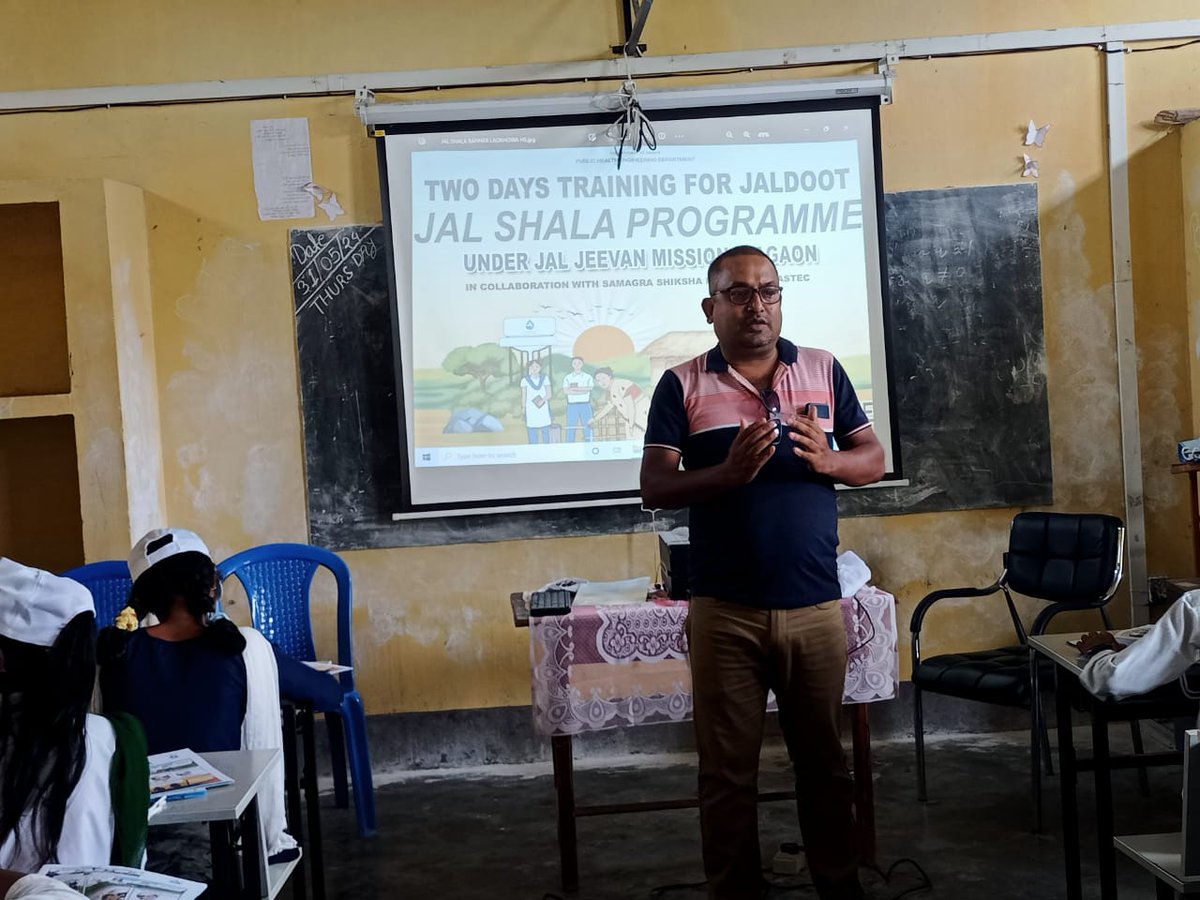 Nurturing the young minds!

On 31st May, the Jalshala program was successfully held at Lailuri HS under Lowkhuwa block.

#Jalshala #PWSS #JJMAssam #JalJeevanMission #HarGharJal #Assam