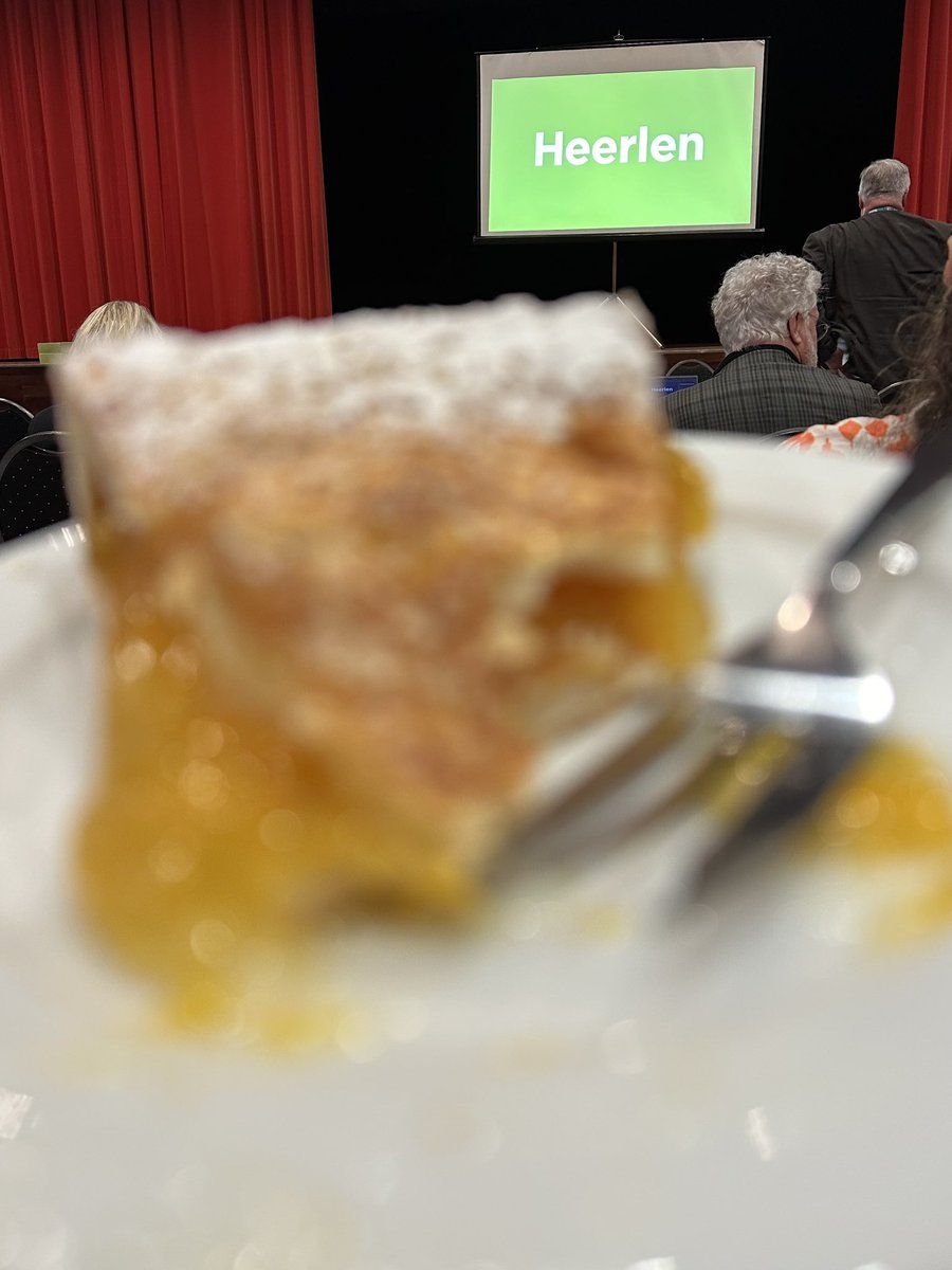 Op pad met de <a href="/regioAN/">Groene Metropoolregio Arnhem-Nijmegen</a> naar Parkstad Limburg. Veel informatie over de gevolgen (zelfs 50 jaar later) van de sluiting van de mijnen. Van één van de rijkste gemeenten van zakte Heerlen naar de onderkant van de lijst. De Limburgse gastvrijheid blijft onverminderd groot.