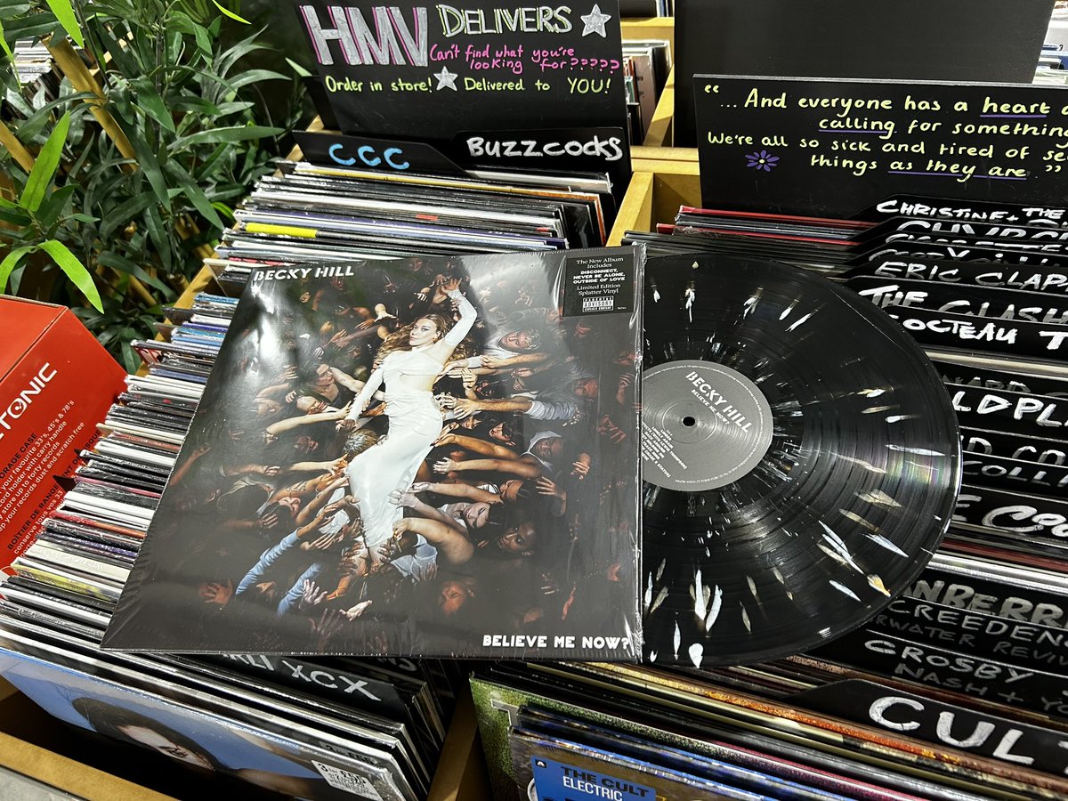 Out today on vinyl: 

1. Richard Hawley - In This City They Call You Love ( 
2. Crowed House - Gravity Stars 
3. Becky Hill - Believe Me Now? (Splatter Vinyl)

It’s a big day for new music!

Call in for a browse 🎵🎸

#vinyl #newmusic #richardhawley #crowdedhouse #beckyhill