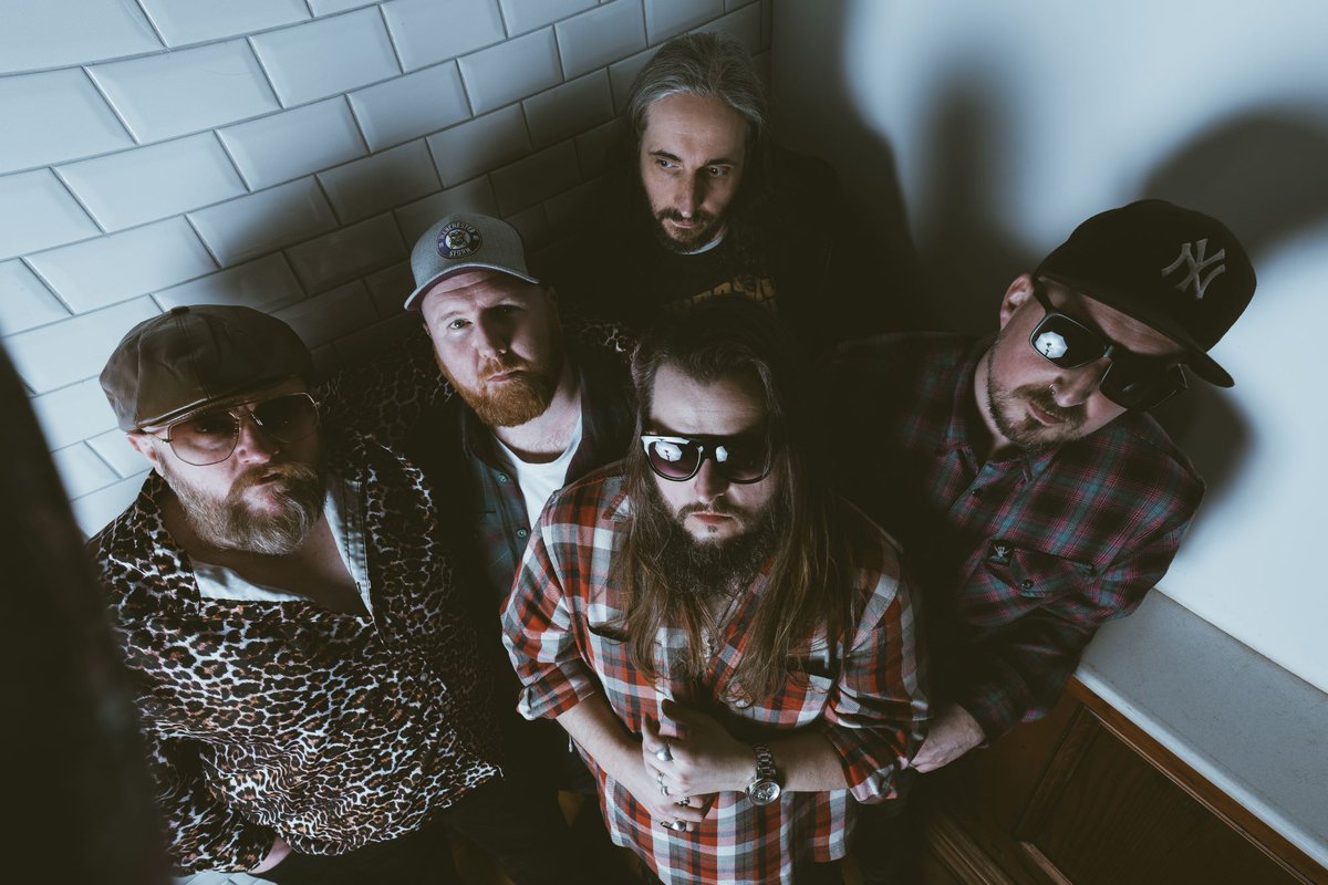 .<a href="/BarbarianHermit/">𝐁𝐀𝐑𝐁𝐀𝐑𝐈𝐀𝐍 𝐇𝐄𝐑𝐌𝐈𝐓</a> will release their new album 'Mean Sugar' in August! Read the details and watch a new music video here on Distorted Sound! <a href="/APF_Records/">APF Records</a> <a href="/ForthelostPR/">For The Lost</a> distortedsoundmag.com/barbarian-herm…