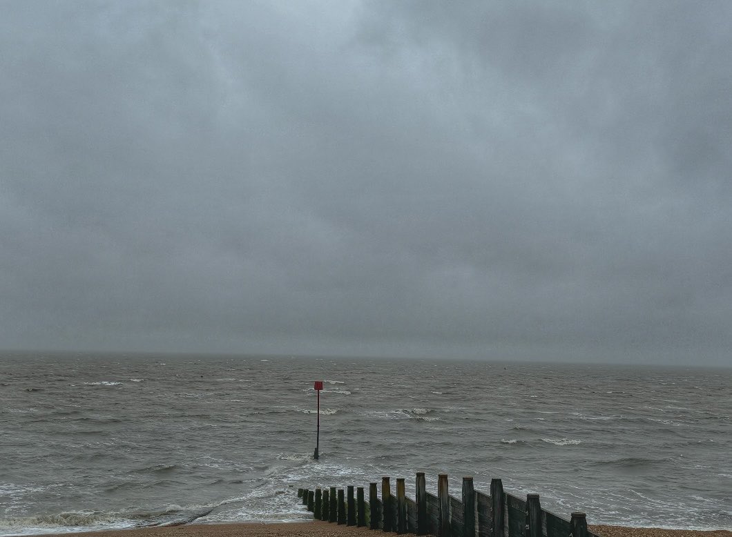 #Whitstable is bracing!!! It’s blowing a hoolie out there!