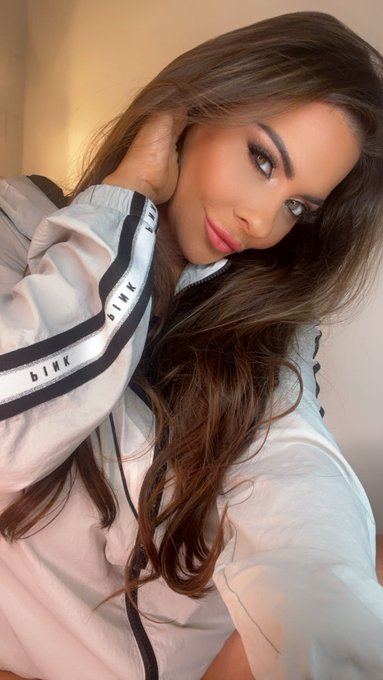 Let&rsquo;s rock the 80s Shell Suit baby 🫶🏼🙌🏼 #linseydawnmckenzie https://t.co/l03iqMZbZW<a href="/tag/linseydawnmckenzie"class="tags">#linseydawnmckenzie</a>