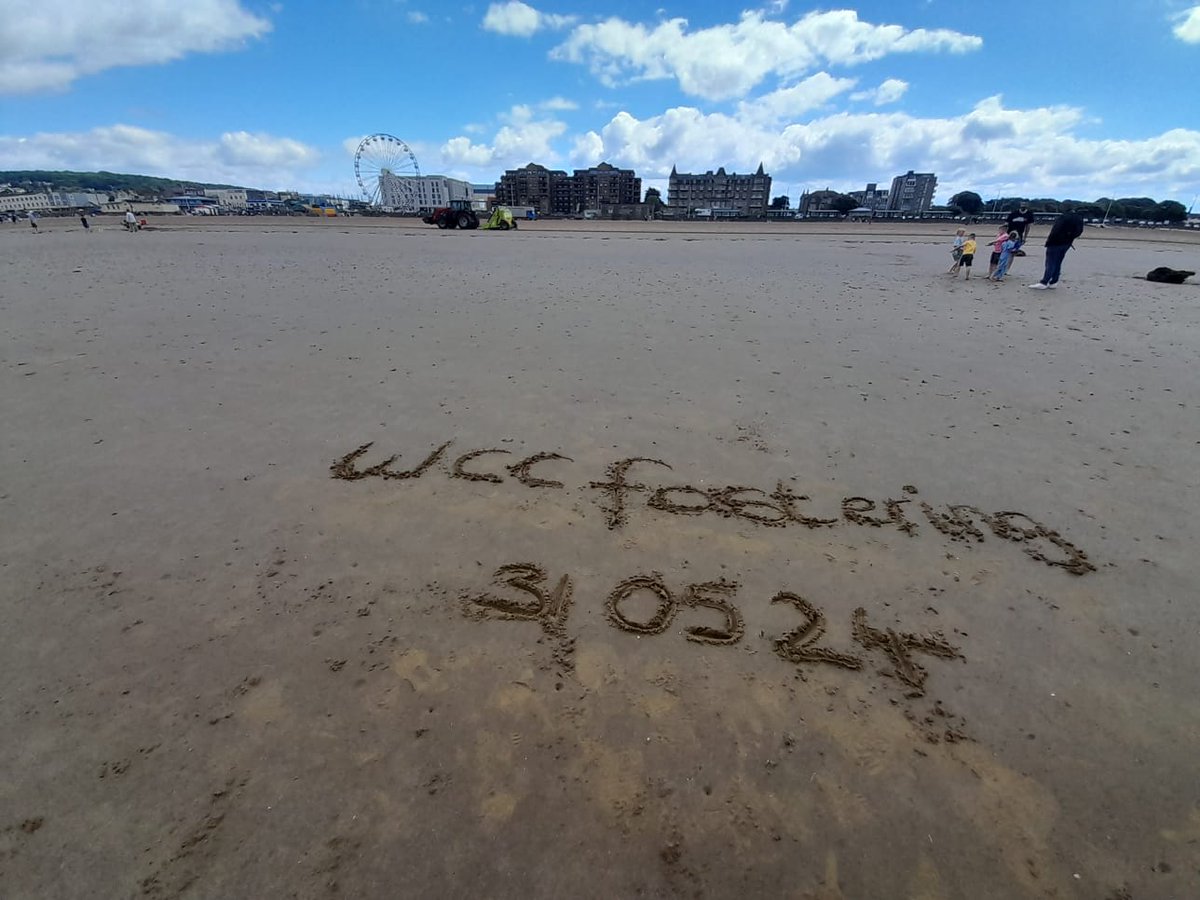 WeCare_Warks's tweet image. Fun days on the beach our foster carers and their children. The sun is shining! #wecare #fostering @Child_Warks