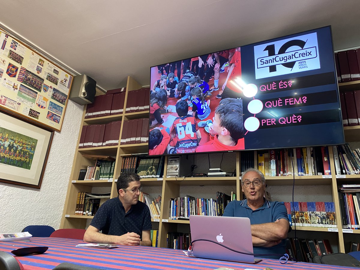 💁‍♂️@mimabo58 , president de SantCugatCreix, i @CortesXavier , membre de l'àrea de Coneixement de l'associació, van presentar ahir els nostres projectes a la junta directiva de la Penya Blaugrana #SantCugat!

👏 Gràcies per deixar-nos explicar tot allò que fem!

@xavipl_2000