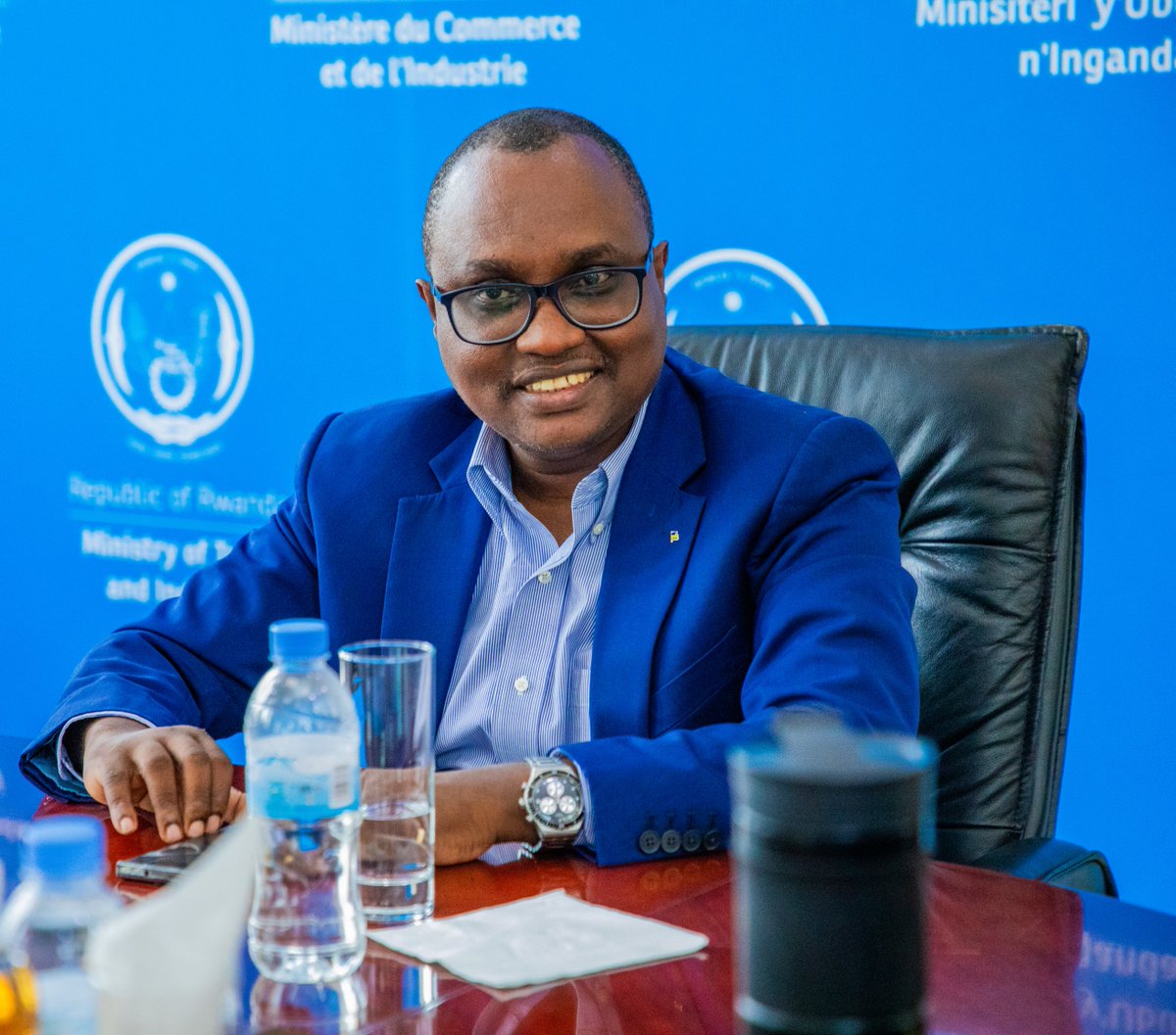 RwandaTrade's tweet photo. This morning, Minister @Ngabitsinze hosted a team from the World Bank, the World Economic Forum, and the World Trade Organization in a debrief session on their Action on Climate and Trade (ACT) scoping mission. https://t.co/nlvvUZQrkb