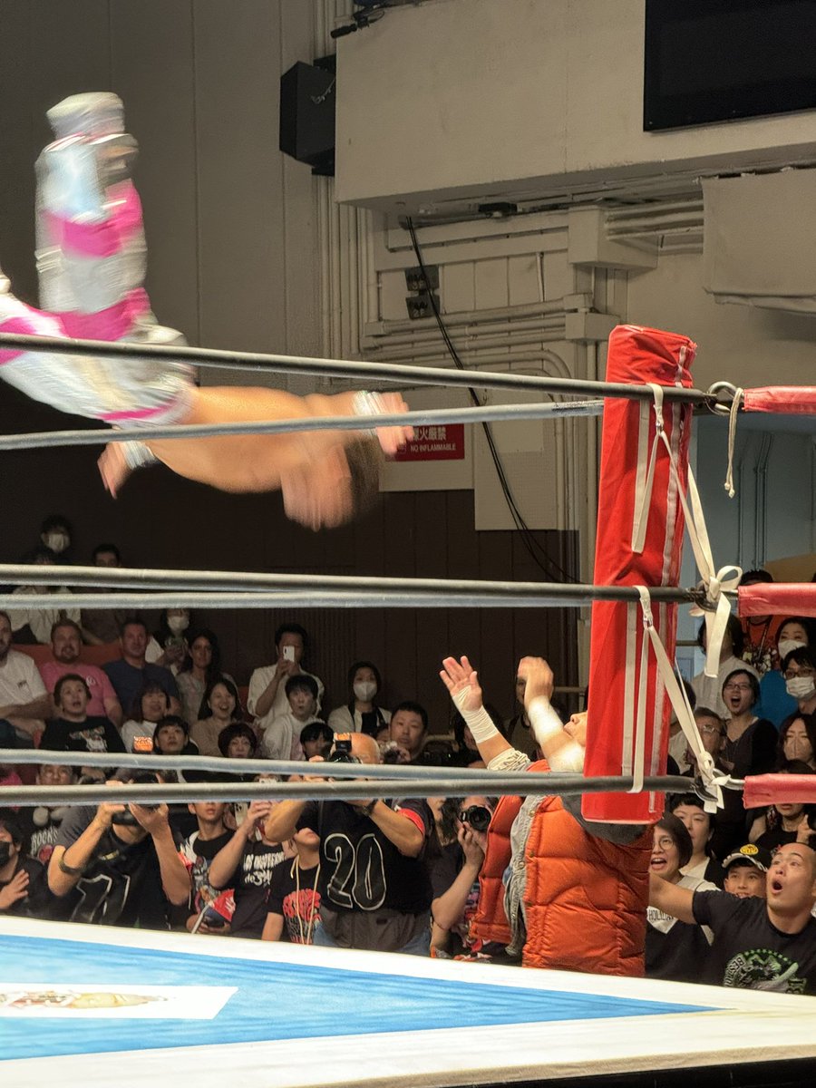 mescarbonic's tweet photo. 新日本プロレスレスリング後楽園ホールBest of the SuperJr.
◯ドラゴン・ダイヤ(片エビ固め)×KUSHIDA
DDDDT
#新日本プロレス #njpw #後楽園ホール #BestOfTheSuperJr #BOSJ31 https://t.co/oScOmYKuyb