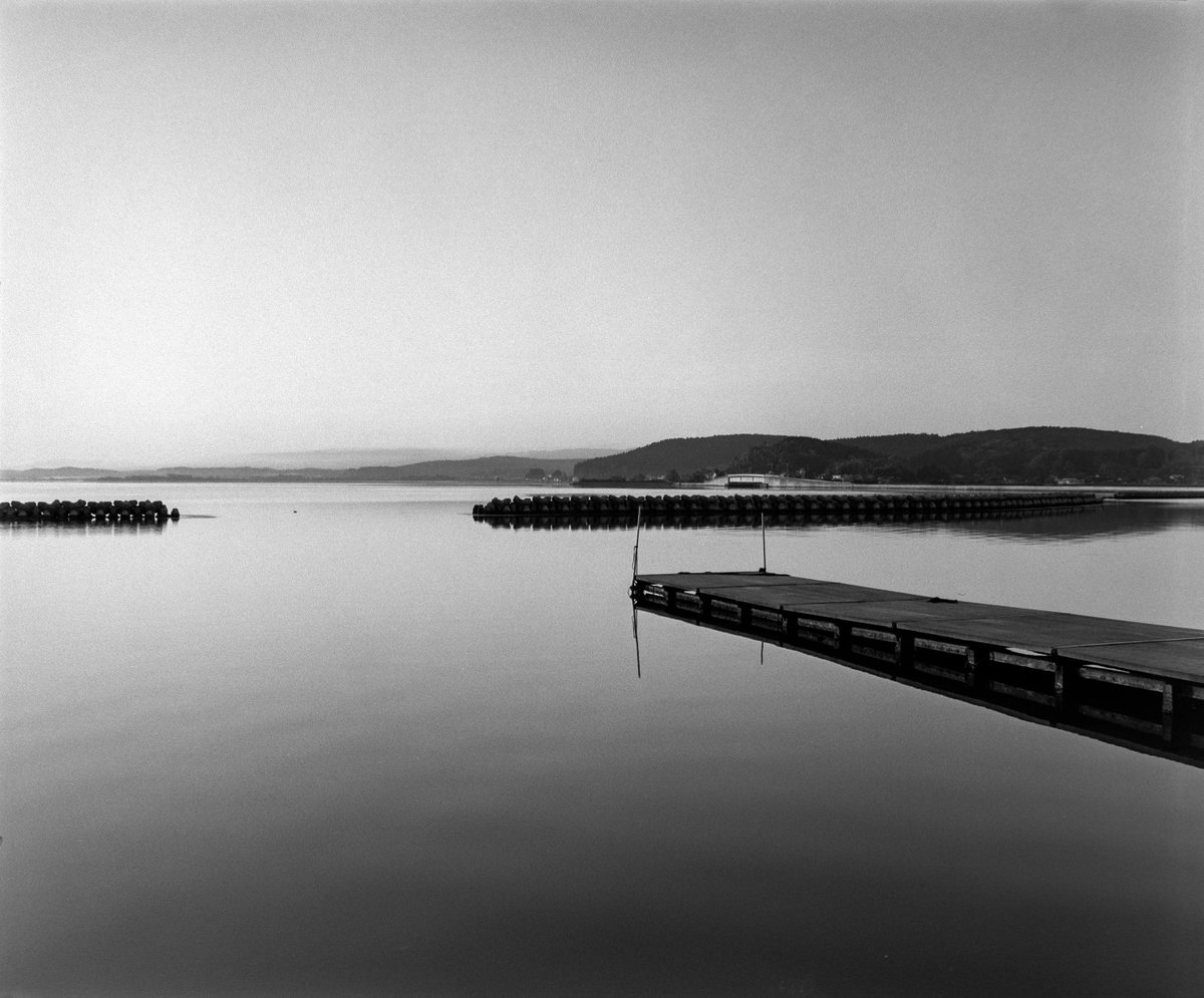 「鏡面の海」 #Mamiya #RB67 #白黒 #モノクロ #自家現像 #石川県 #七尾市