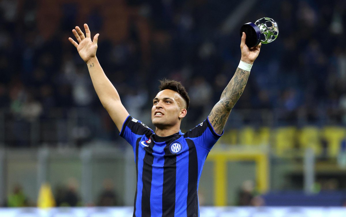 DiMarzio - #Inter, #Lautaro ha deciso di accettare l'offerta del club da 9 Mln + bonus, ed è pronto a firmare il rinnovo fino al 2029. Mancano solamente gli ultimi dettagli.

Guarro - #Inter, proseguono bene e con grande ottimismo i dialoghi con Lautaro. Enorme schiarita.